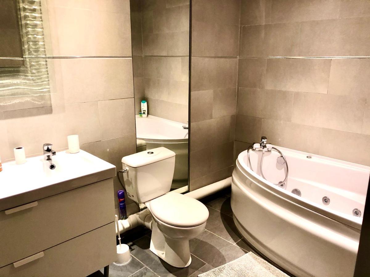 Appartement 105 M2 Rue Foch Arc De Triomphe Hyper Centre Монпелье Экстерьер фото